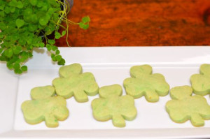 blog shamrock cookie 2